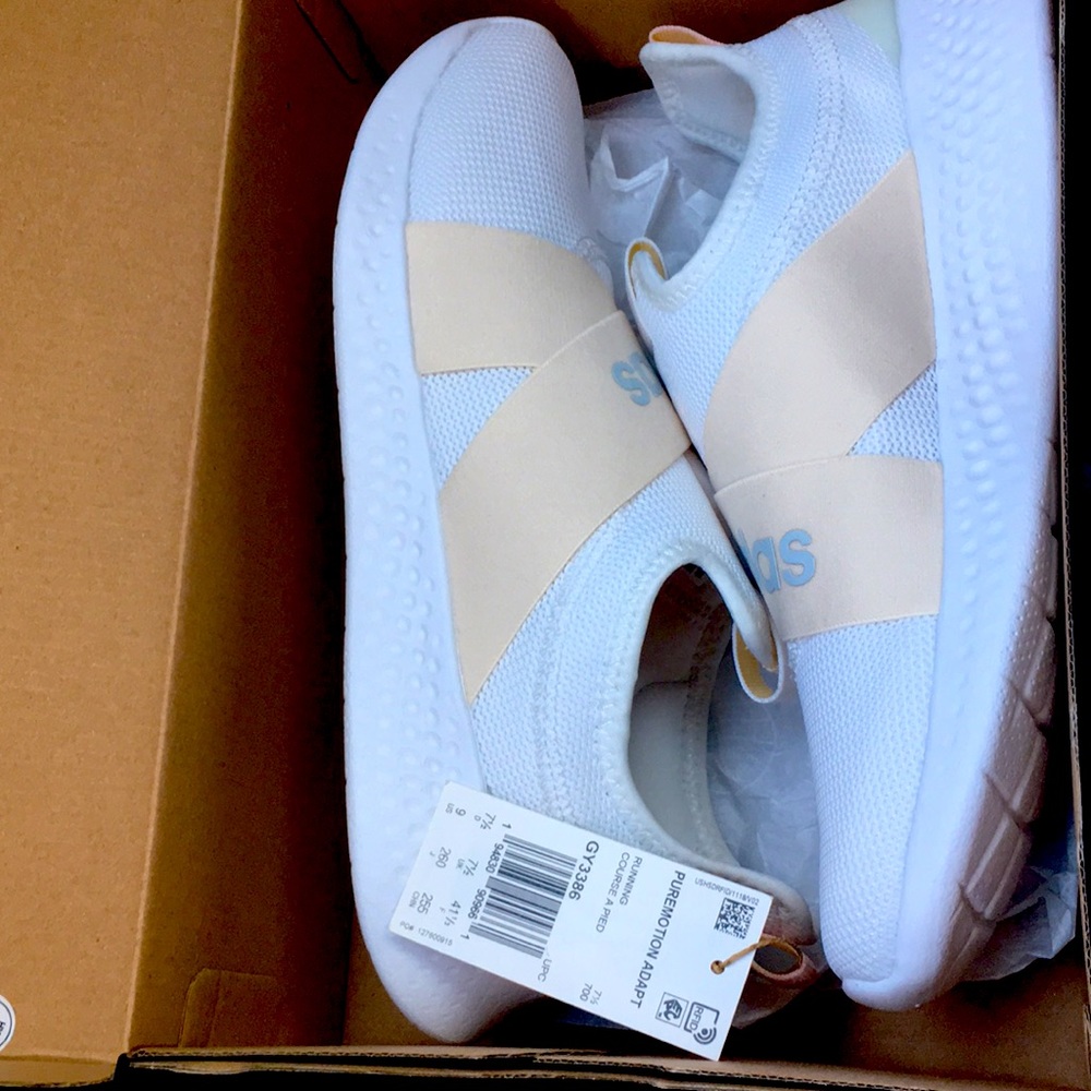BrandNEW  adidas shoes “cloudfoam comfort”